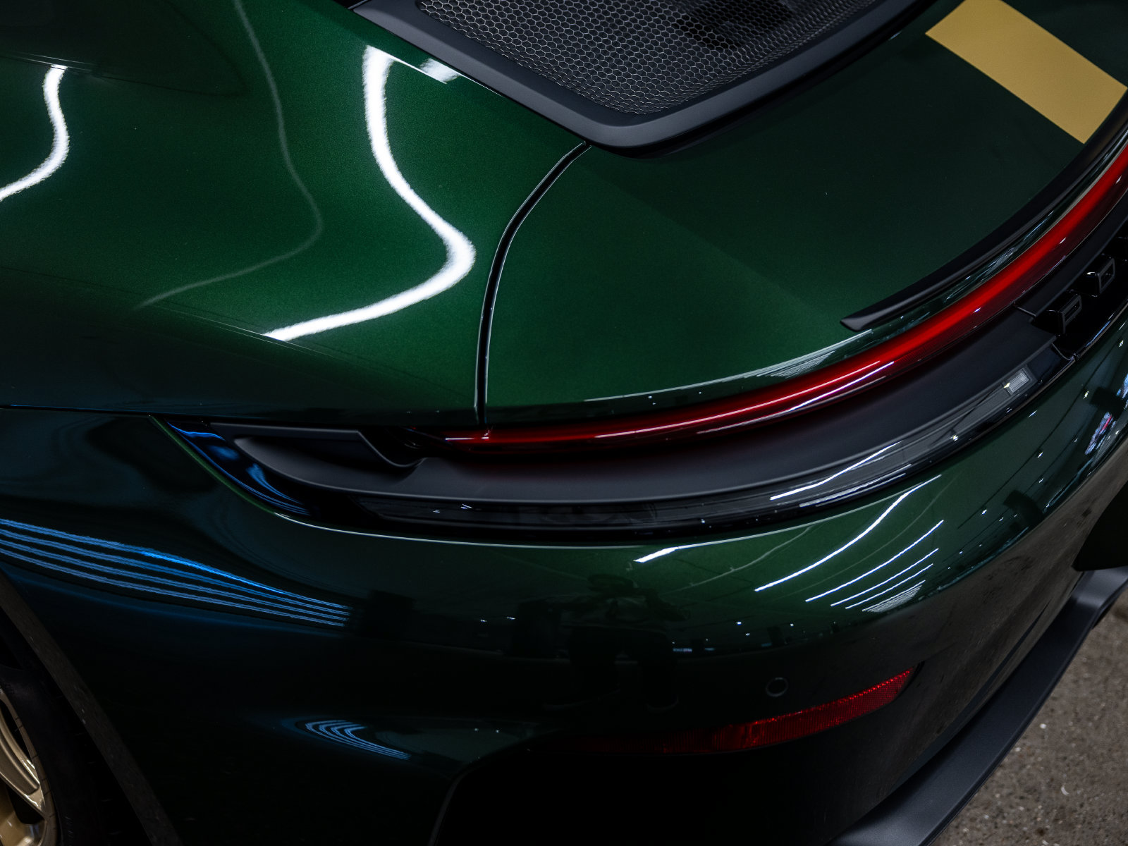 Certified 2025 Porsche 911 GT3 RWD image 28