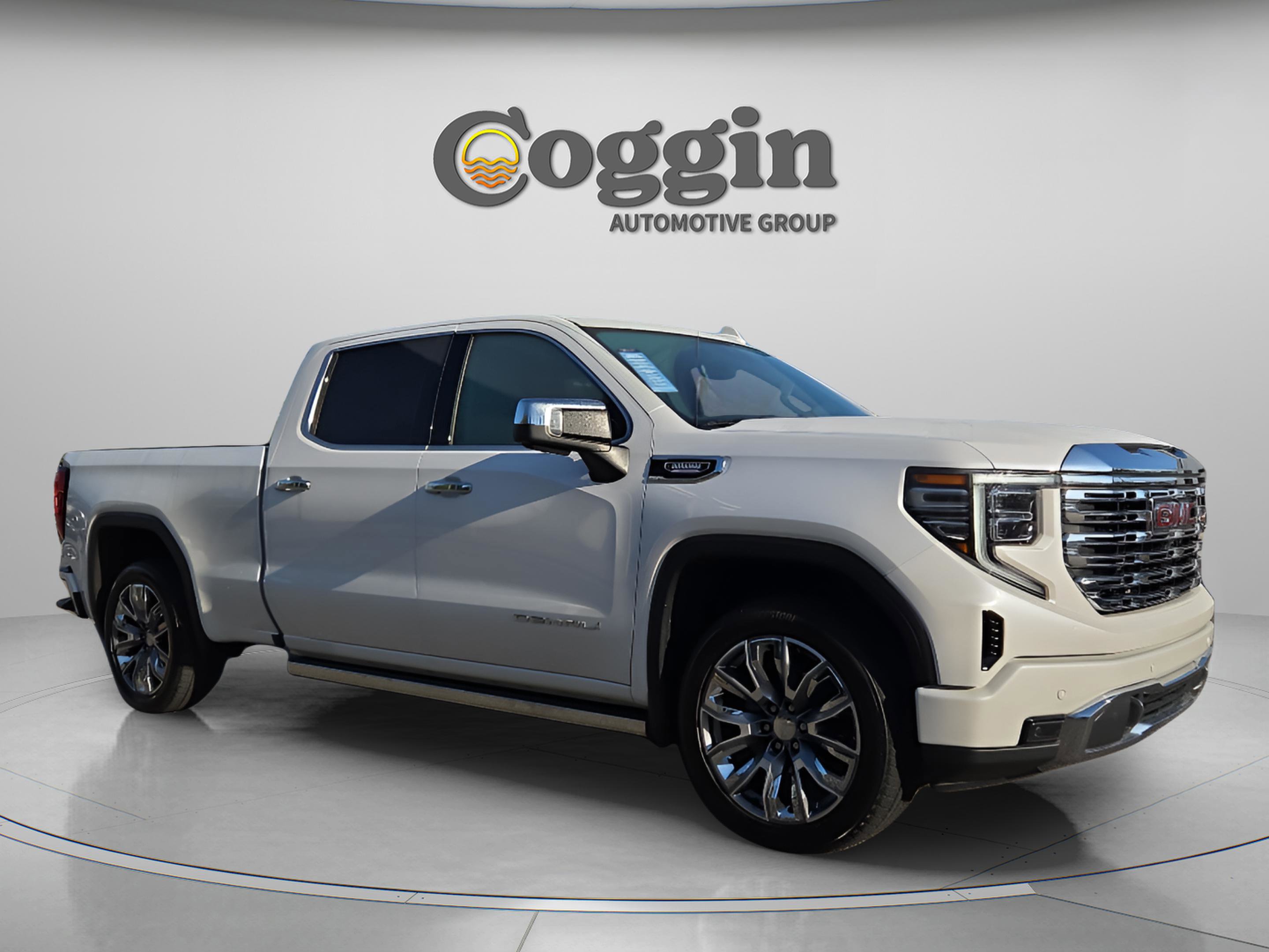 Certified 2024 GMC Sierra 1500 Denali w/ Denali Reserve Package AWD/4WD image 7