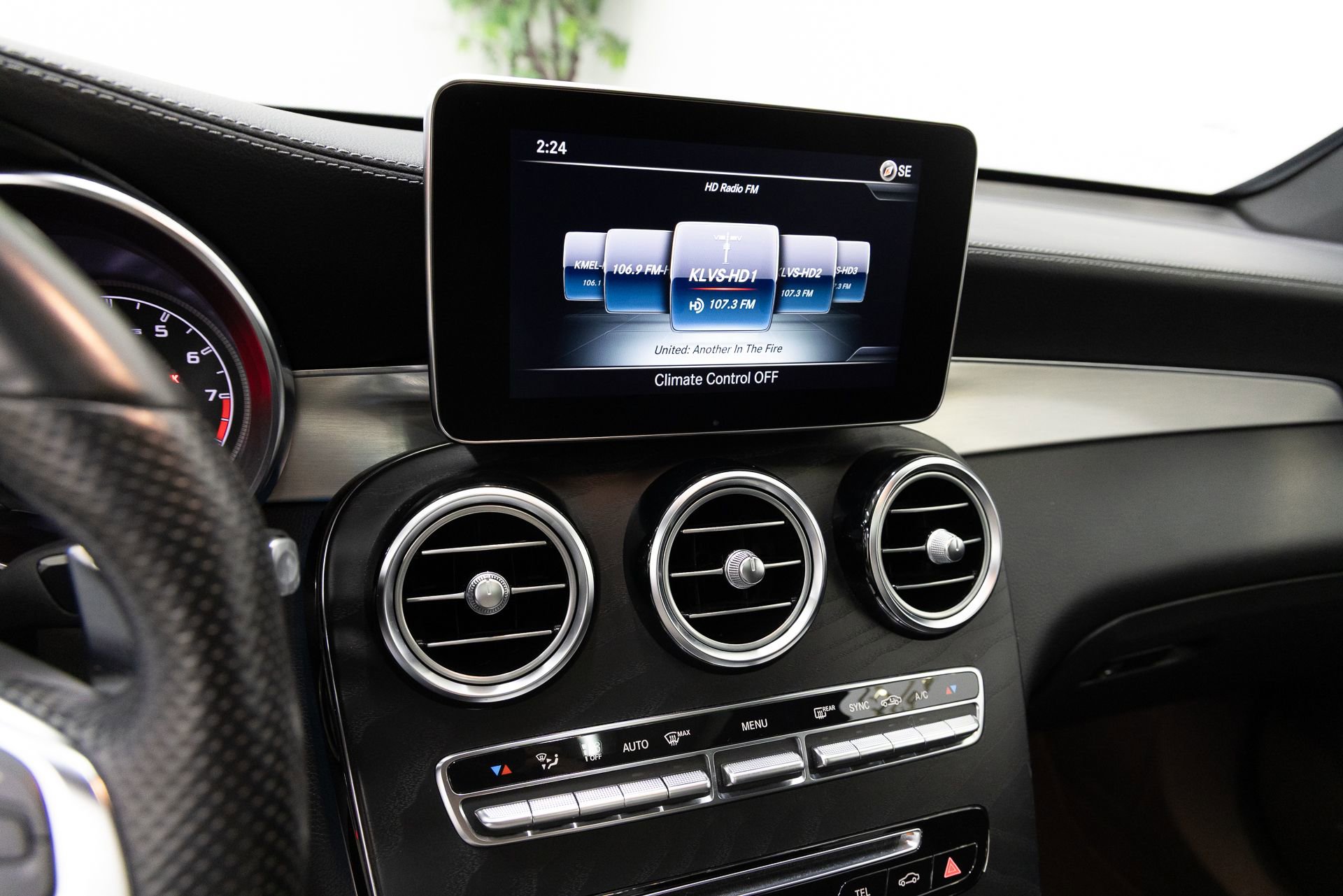 Used 2019 Mercedes-Benz GLC 63 AMG 4MATIC image 19