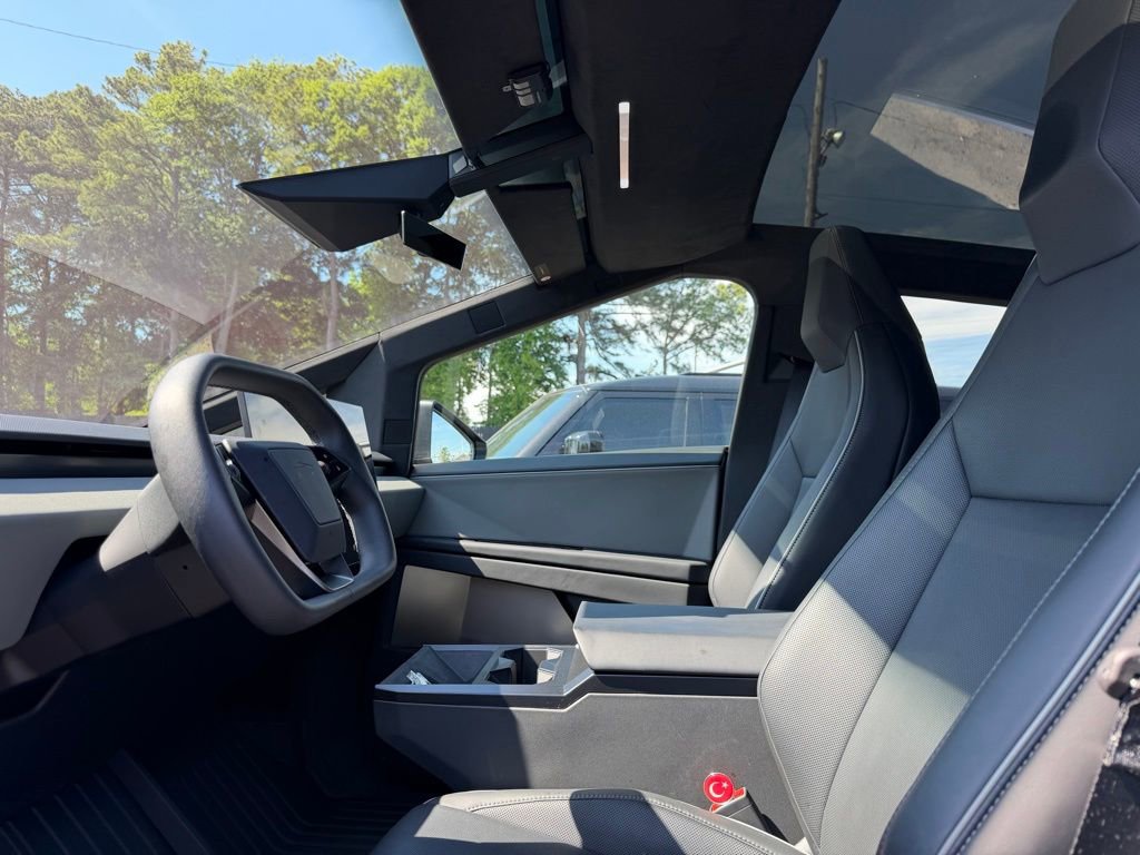 Used 2025 Tesla Cybertruck AWD Crew Cab image 10