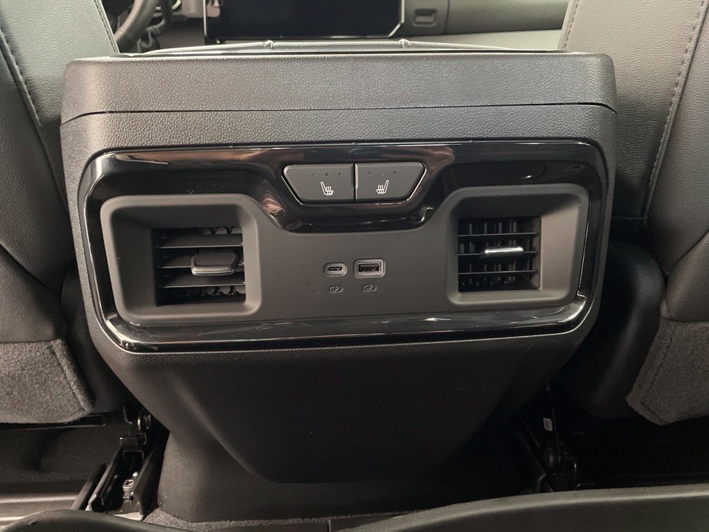 Used 2026 GMC Sierra 2500 AT4 AWD/4WD image 25