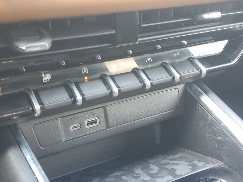Certified 2025 GMC Canyon AT4 AWD/4WD image 29