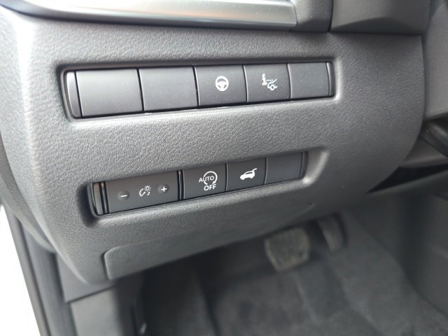 New 2026 Nissan Rogue Platinum AWD/4WD image 18