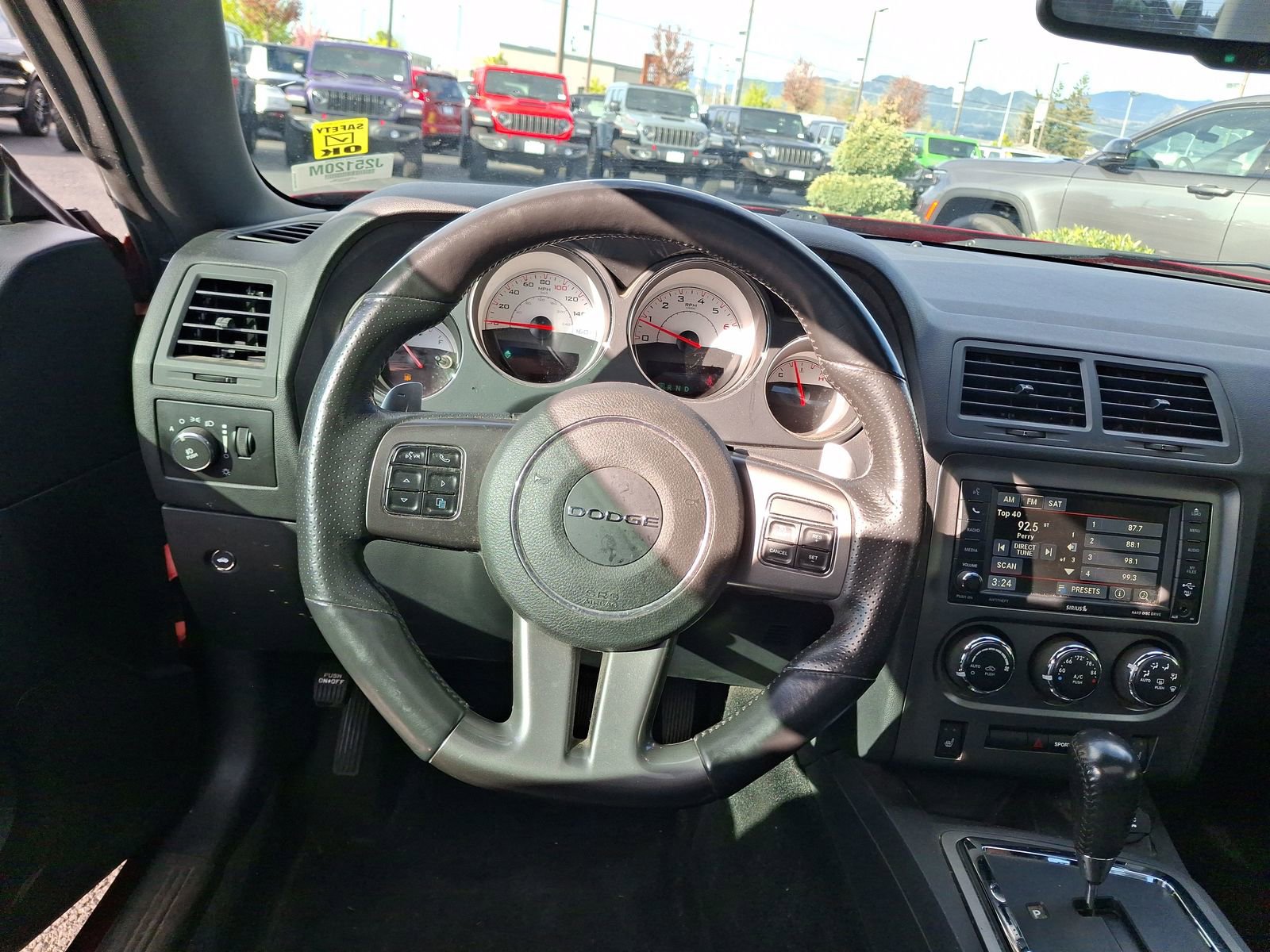 Used 2014 Dodge Challenger R/T RWD image 10