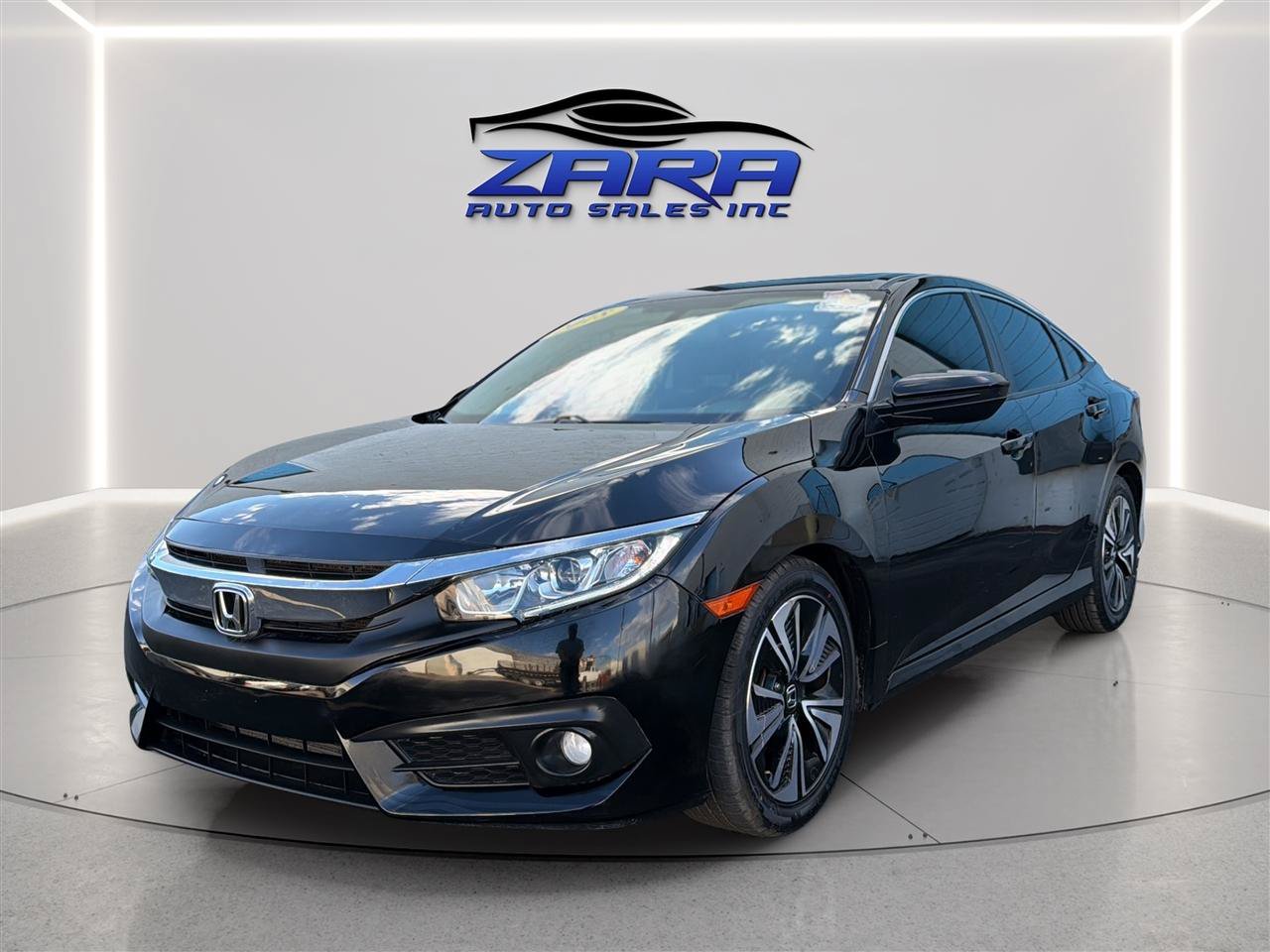 Used 2018 Honda Civic EX-T image 3