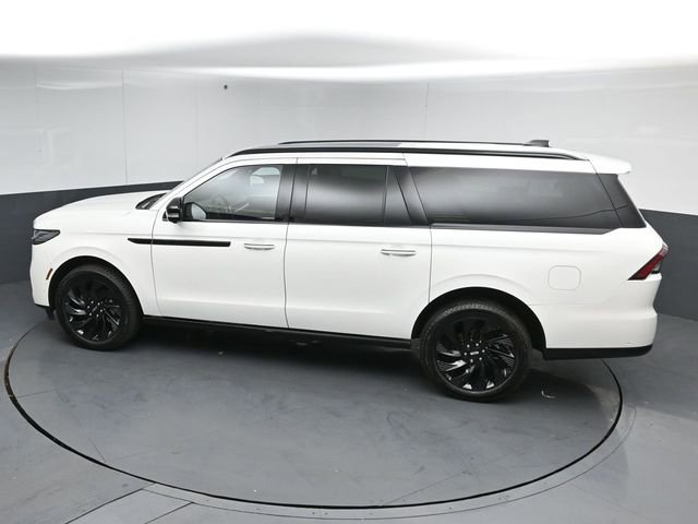 Used 2025 Lincoln Navigator L Reserve w/ Jet Appearance Package image 45