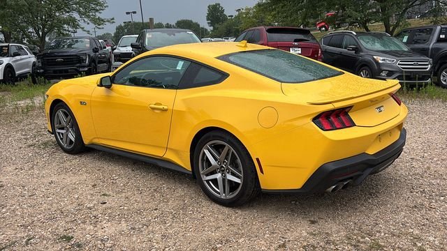 Used 2024 Ford Mustang GT Premium RWD image 5