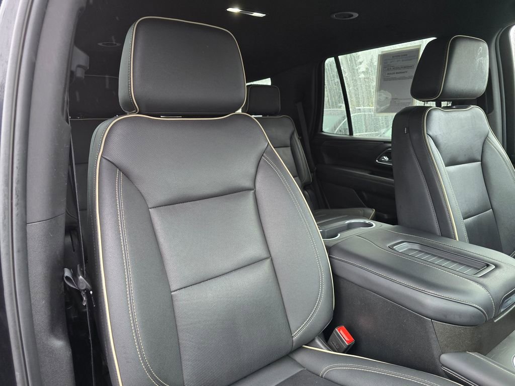 Used 2024 GMC Yukon SLT image 11
