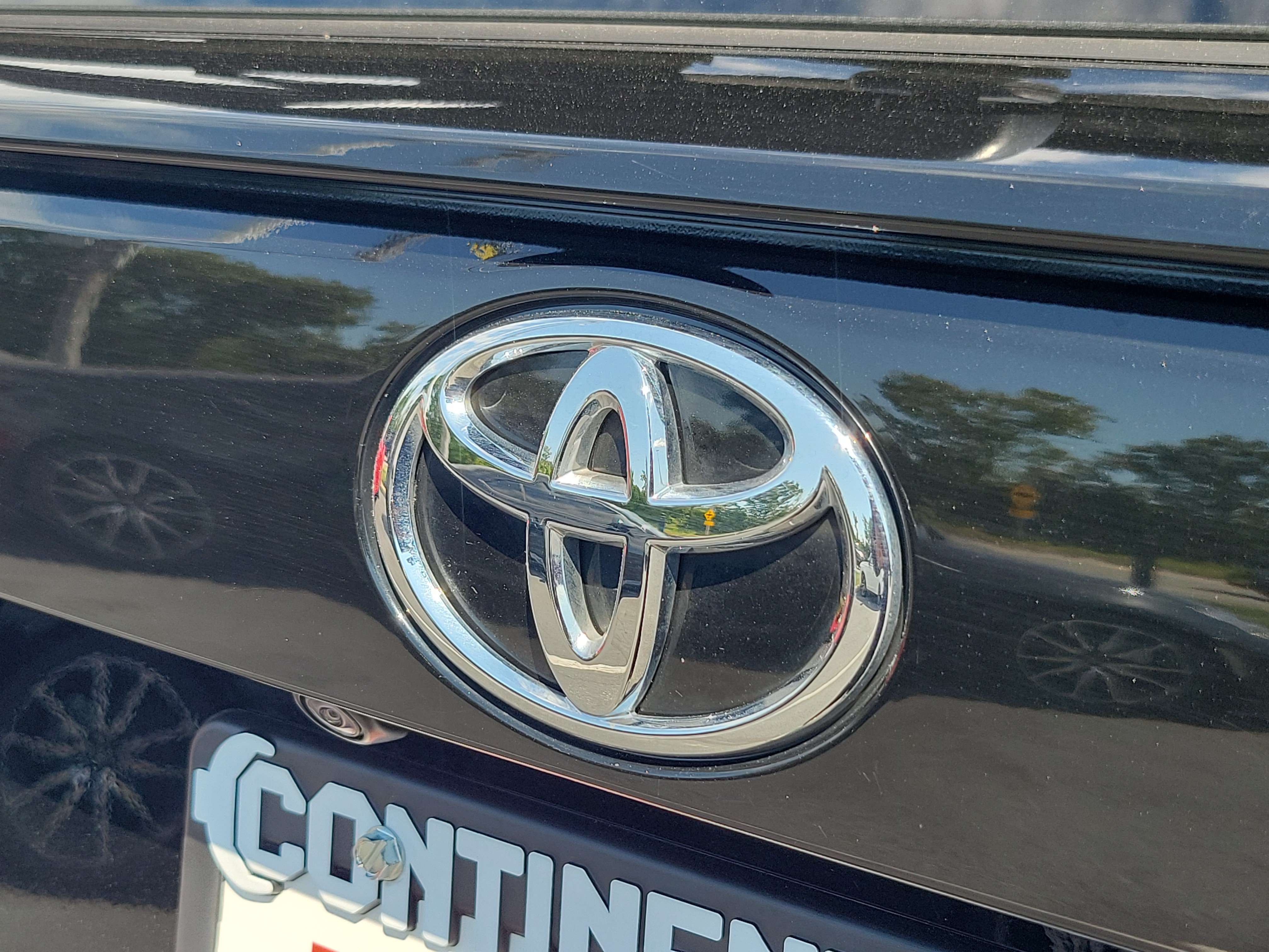 Certified 2025 Toyota RAV4 XLE AWD/4WD image 7