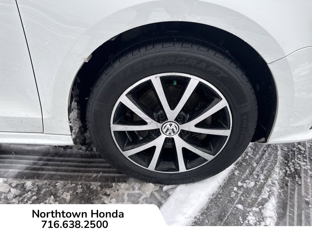 Used 2018 Volkswagen Jetta SE image 14