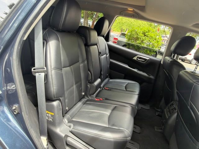 Used 2015 Nissan Pathfinder SL w/ SL Premium Package AWD/4WD image 12
