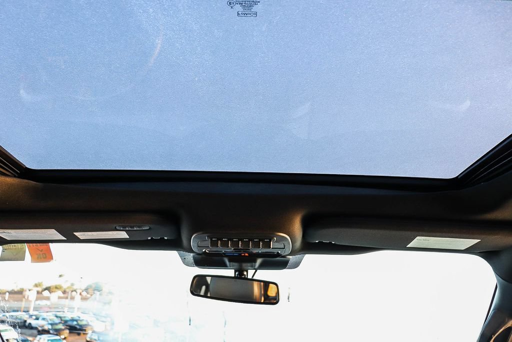 Used 2025 Ford F150 Raptor AWD/4WD image 18