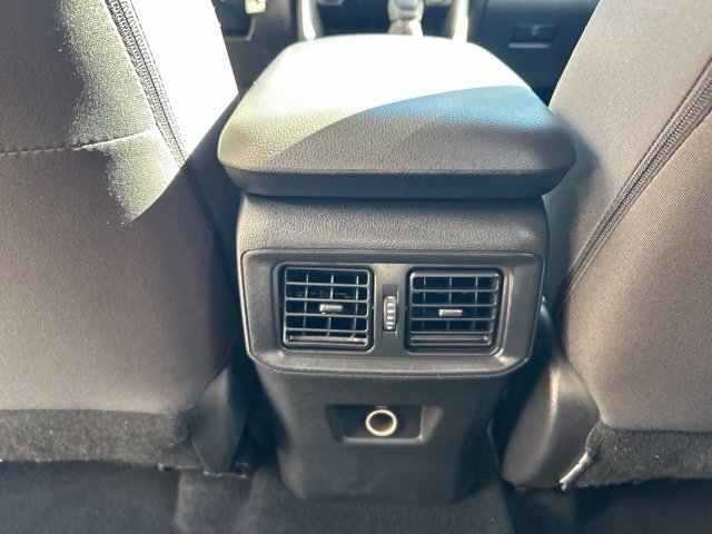 Used 2025 Toyota RAV4 LE AWD/4WD image 19