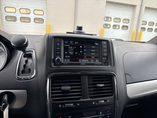 Used 2017 Dodge Grand Caravan GT image 11