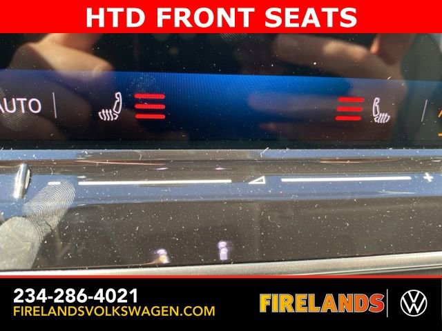 New 2025 Volkswagen Tiguan SE image 3