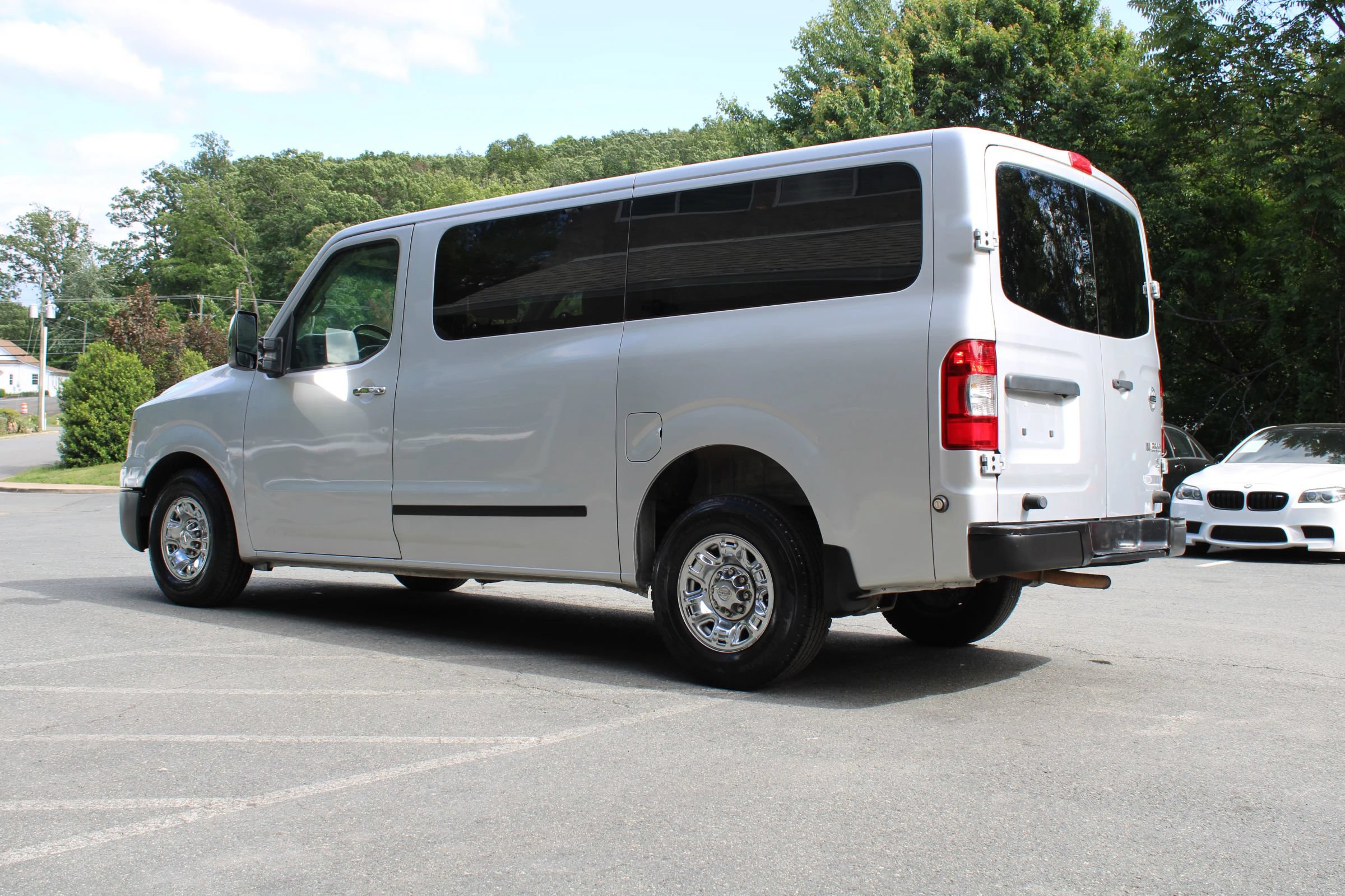 Used 2020 Nissan NV 3500 SL RWD image 5