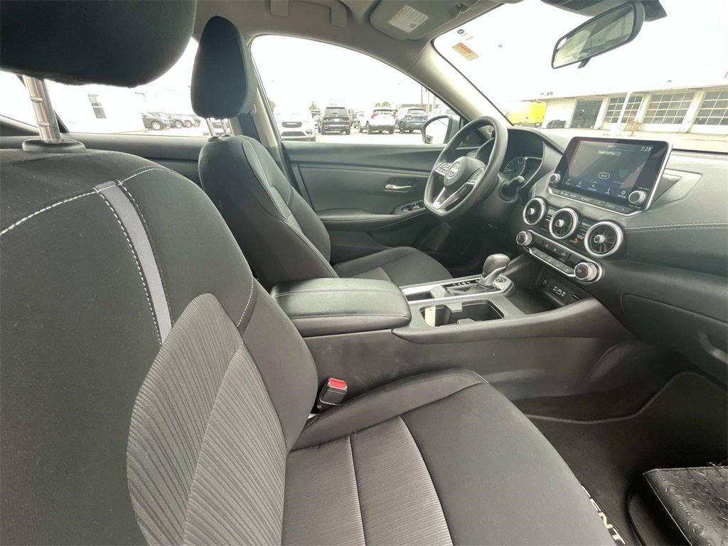Used 2024 Nissan Sentra SV image 18