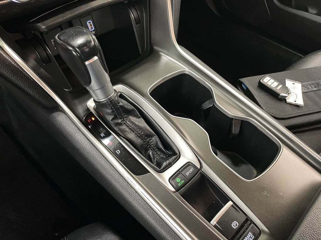 Used 2020 Honda Accord Sport image 29