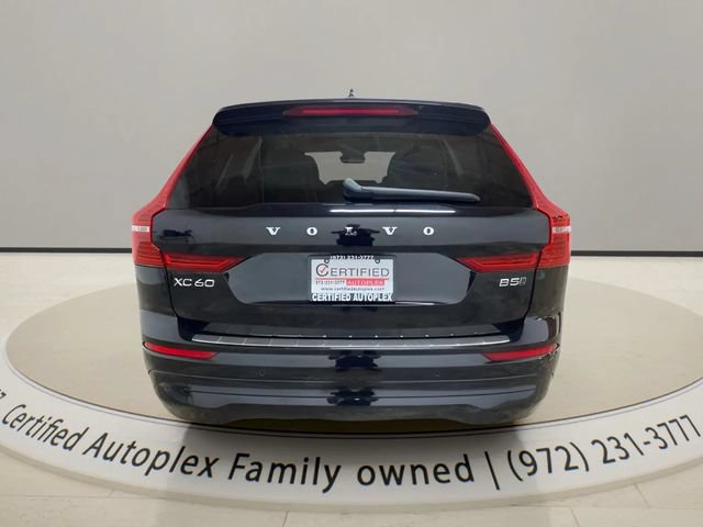 Used 2022 Volvo XC60 B5 Momentum w/ Climate Package AWD/4WD image 4