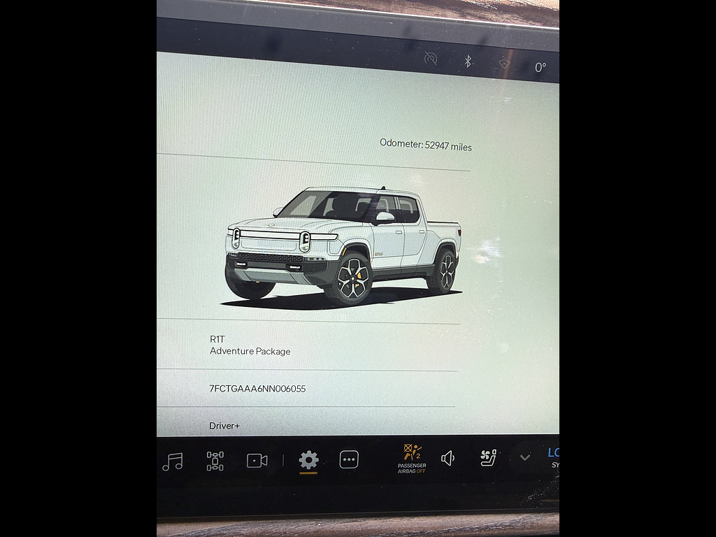 Used 2022 Rivian R1T Adventure AWD/4WD image 9