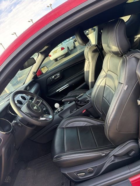Used 2016 Ford Mustang GT RWD image 13
