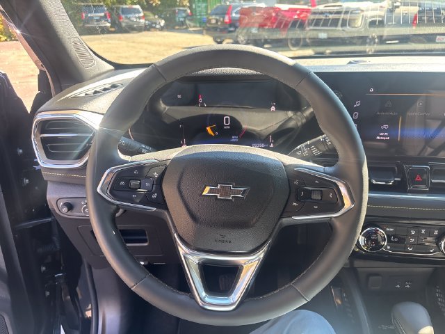 Used 2025 Chevrolet TrailBlazer ACTIV w/ Convenience Package AWD/4WD image 15