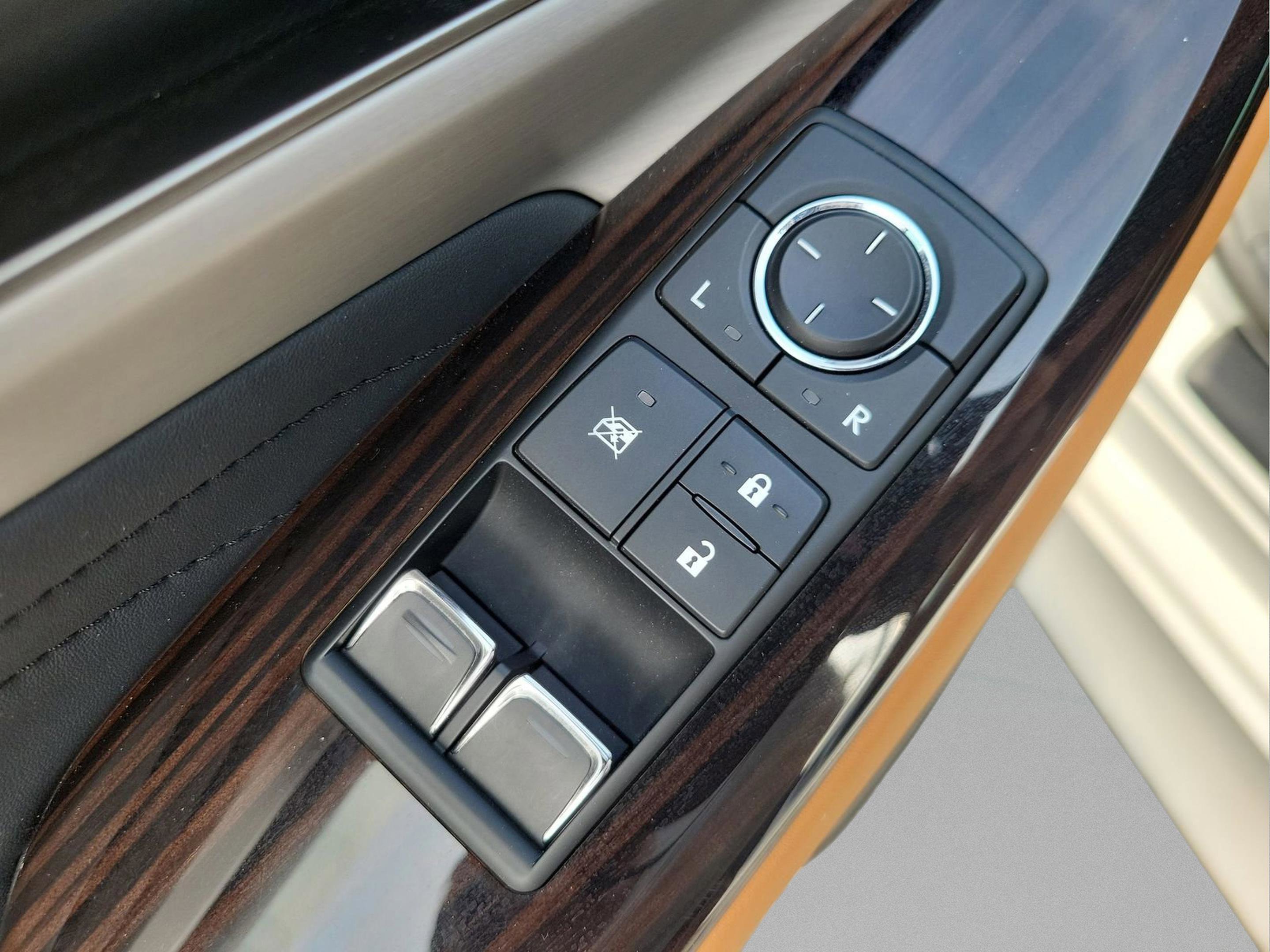 Used 2022 Lexus RC 300 w/ Accessory Package 2 image 17