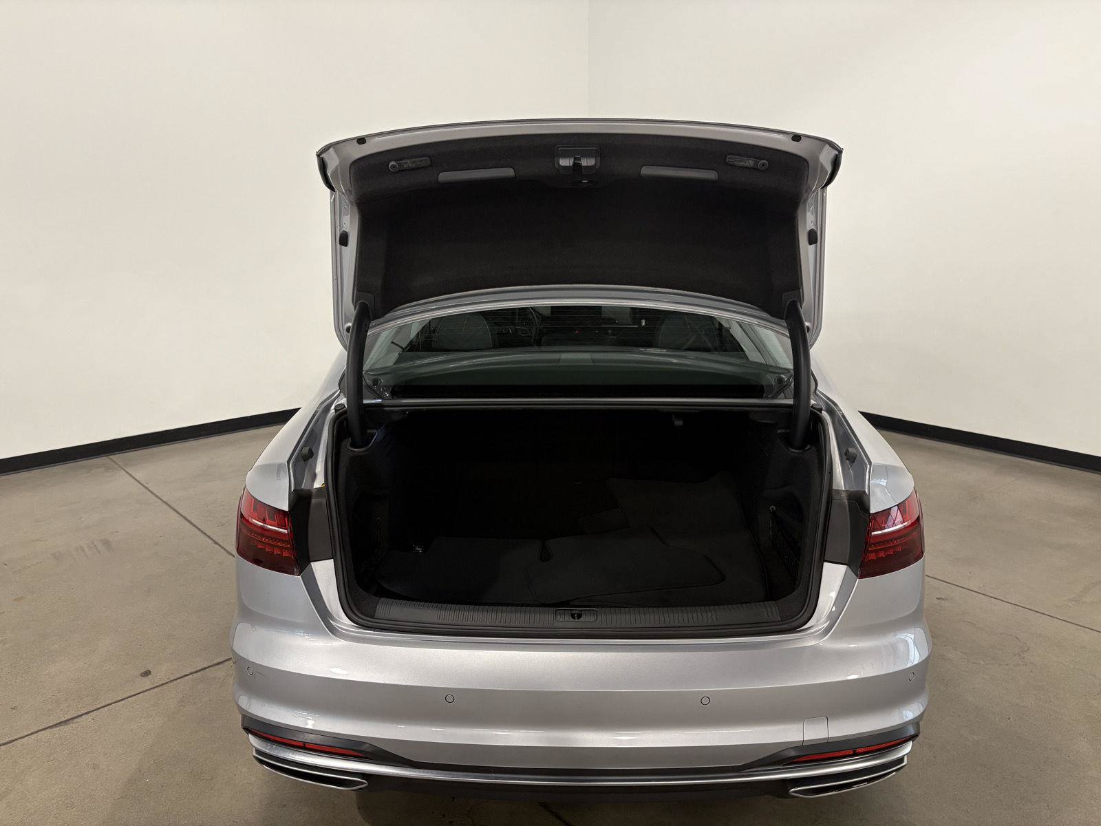 Used 2021 Audi A4 2.0T Premium w/ Convenience Package AWD/4WD image 32