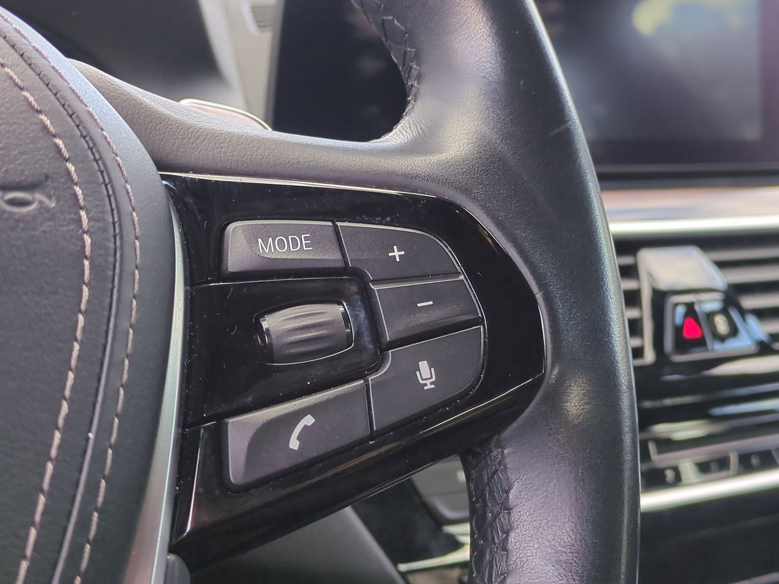 Used 2019 BMW 530e image 20