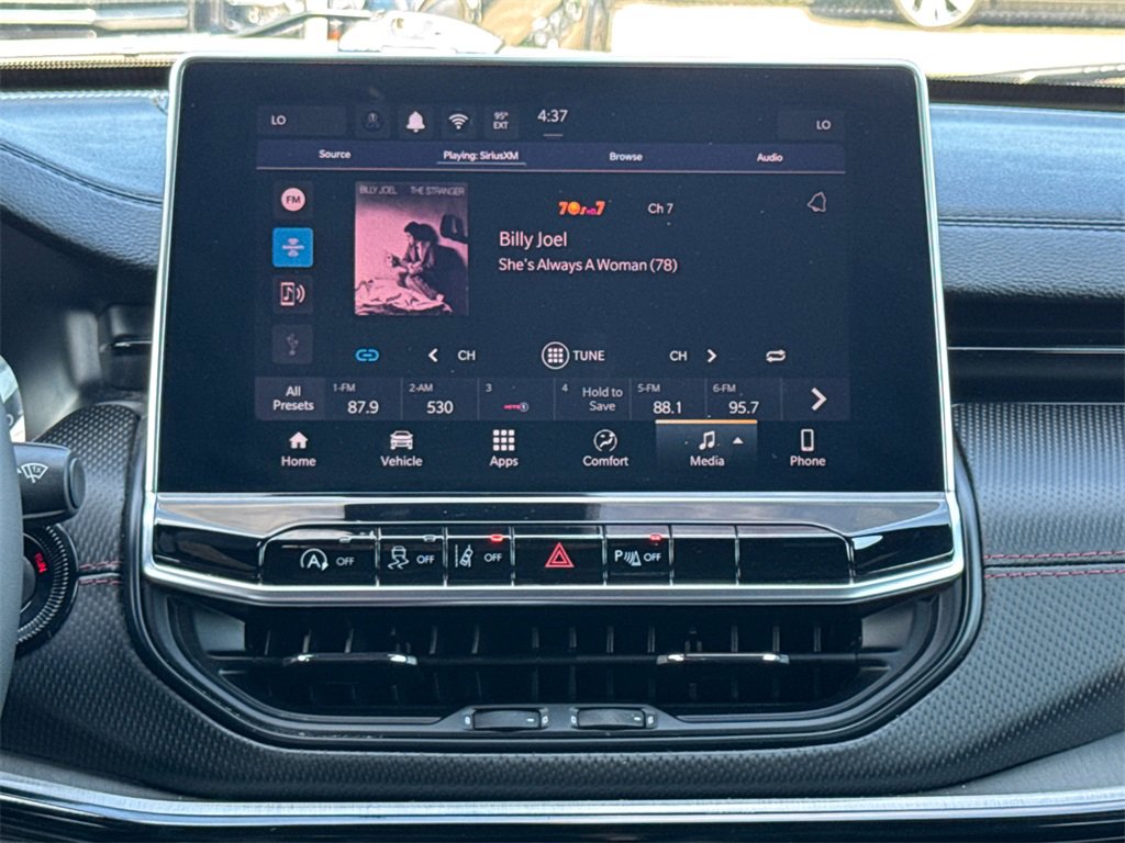 Used 2024 Jeep Compass Trailhawk image 24