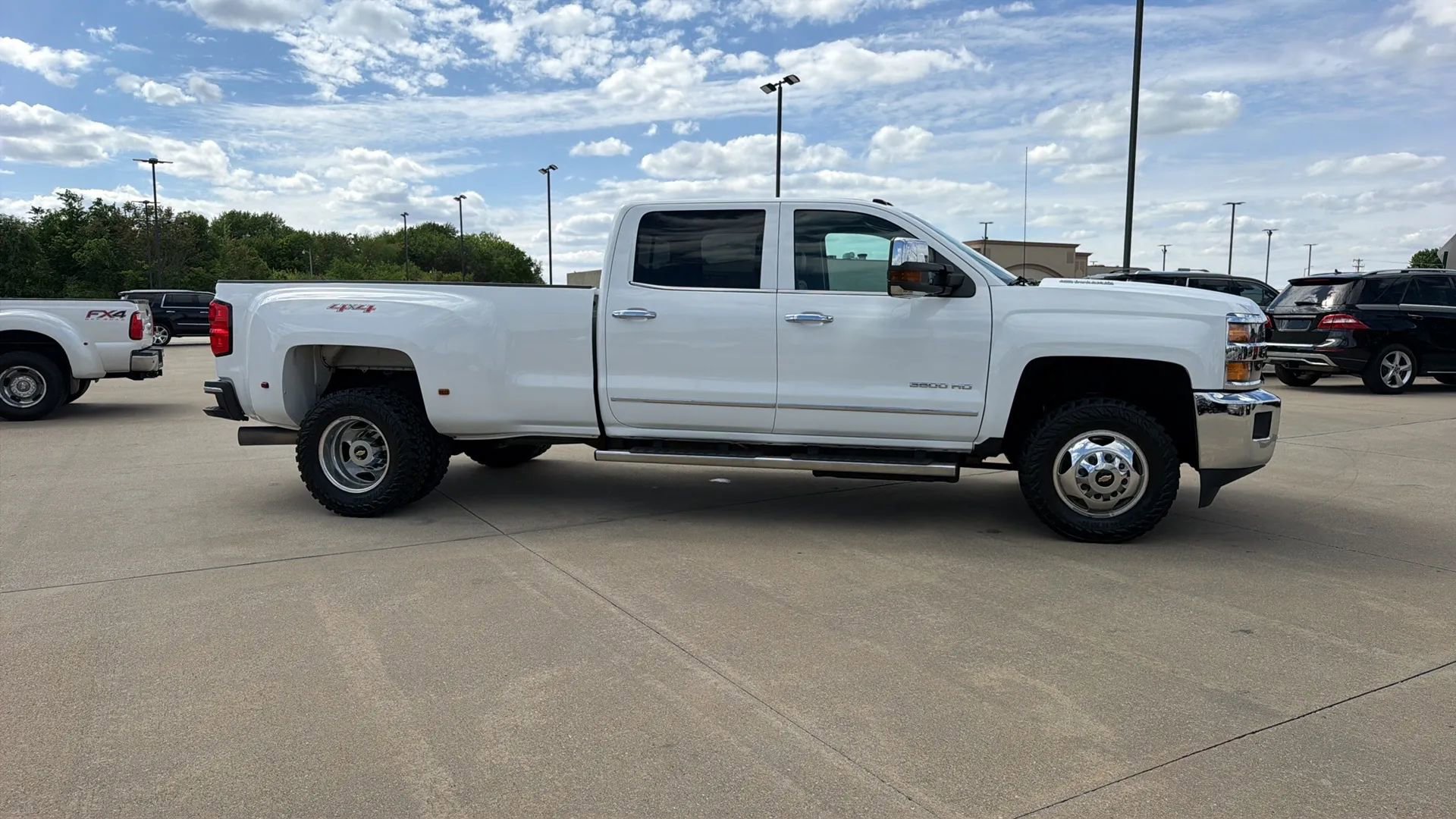 Used 2015 Chevrolet Silverado 3500 LTZ w/ Duramax Plus Package AWD/4WD image 27