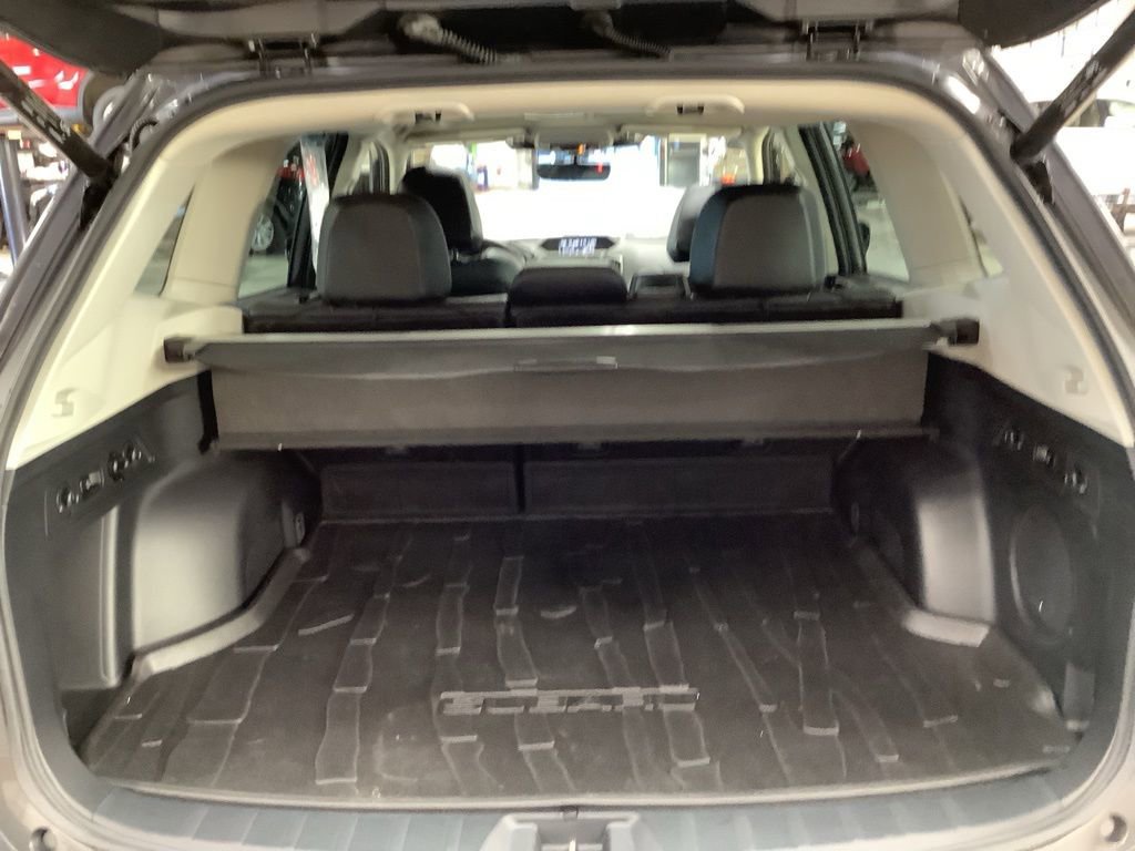 Certified 2022 Subaru Forester Limited image 29