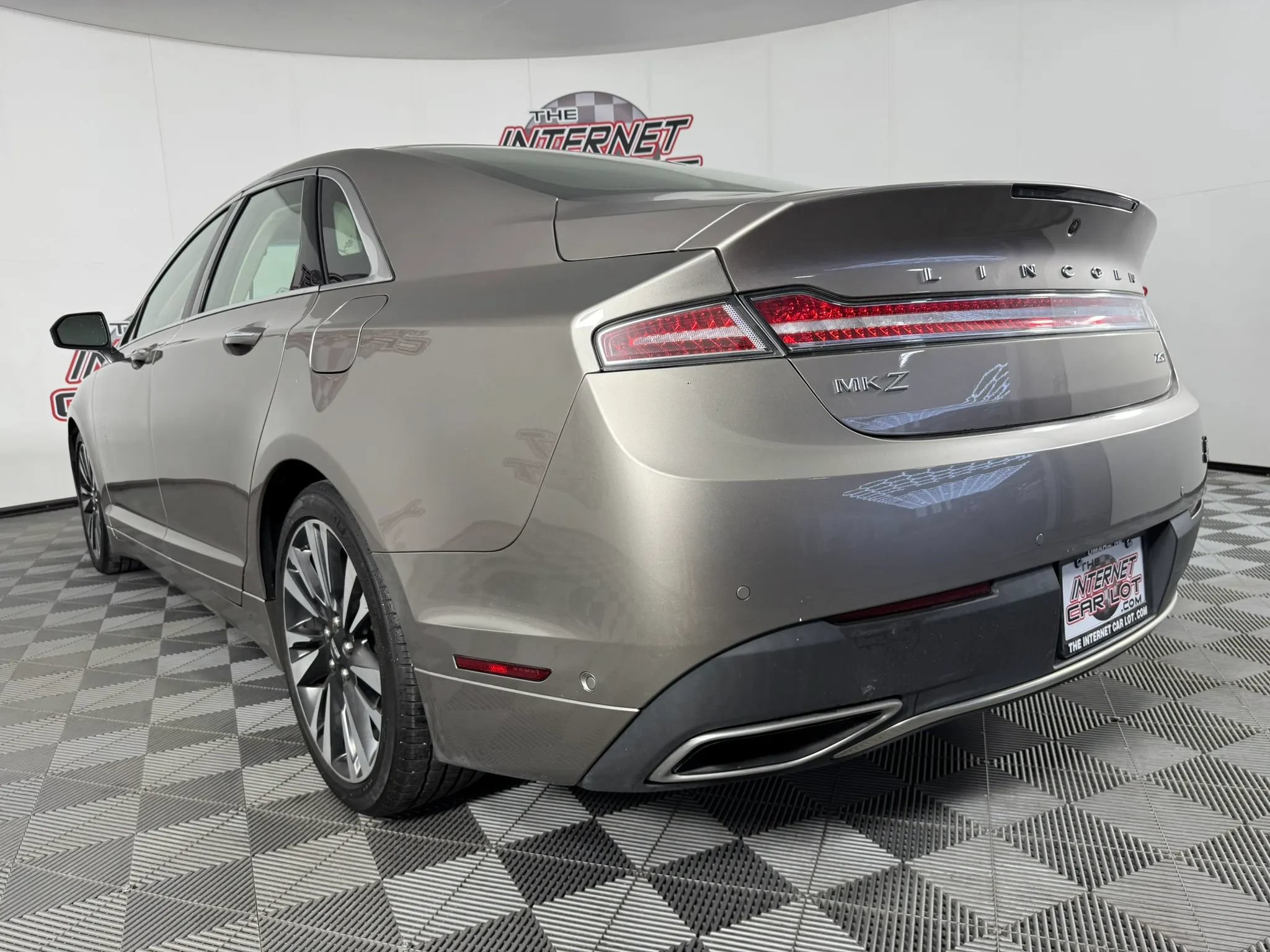 Used 2020 Lincoln MKZ Reserve FWD image 30