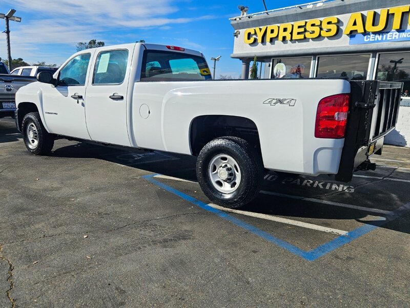 Used 2009 Chevrolet Silverado 2500 W/T AWD/4WD image 3