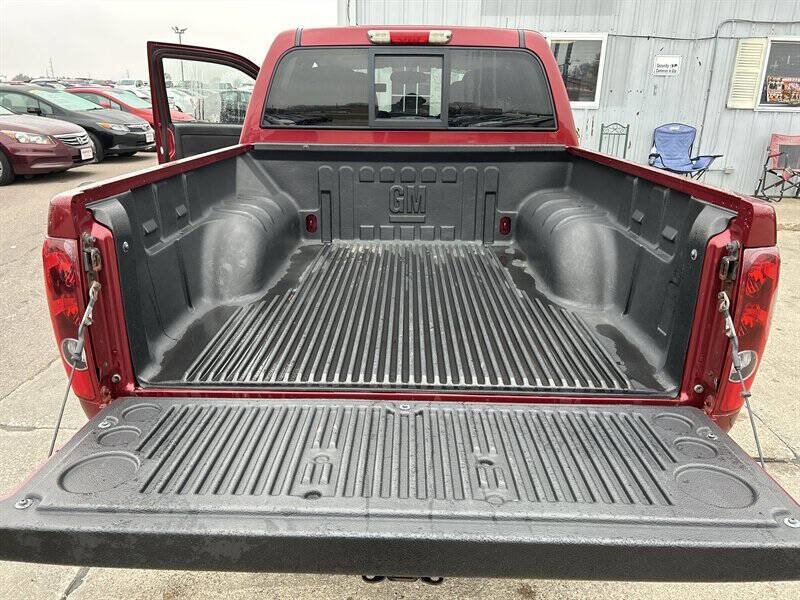 Used 2011 Chevrolet Colorado LT image 16