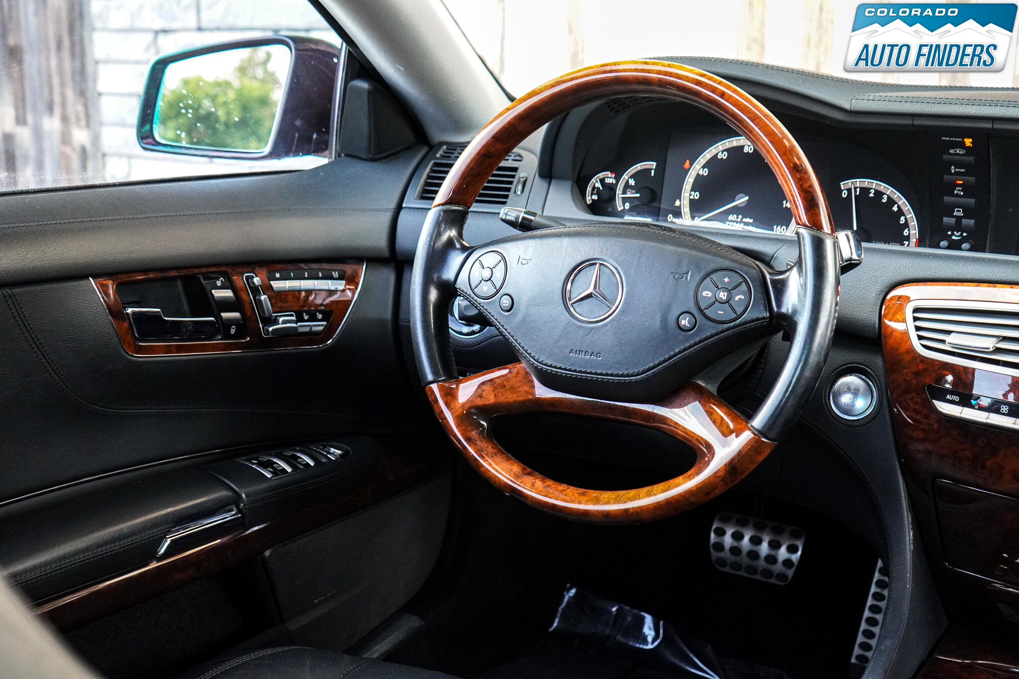 Used 2012 Mercedes-Benz CL 550 4MATIC image 19