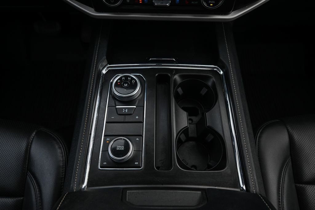 Used 2022 Ford Expedition Max XLT image 35