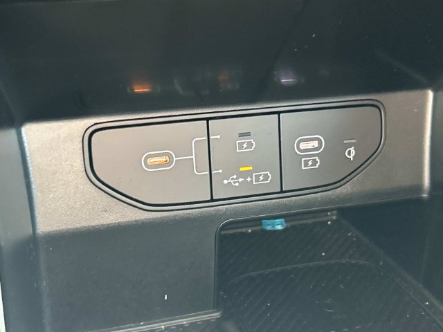 Used 2025 Kia Sorento SX FWD image 42