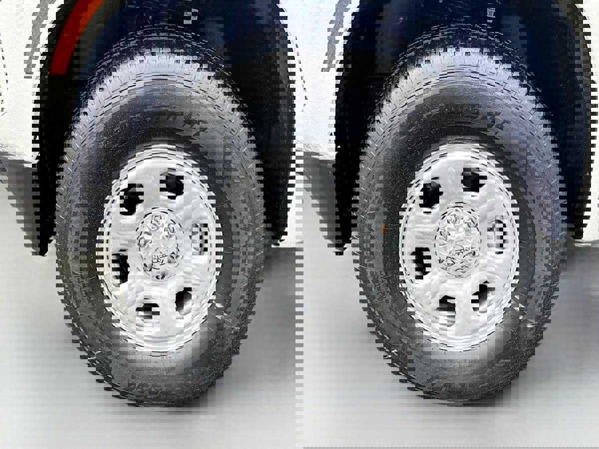 Used 2023 Nissan Frontier S w/ Technology Package image 23