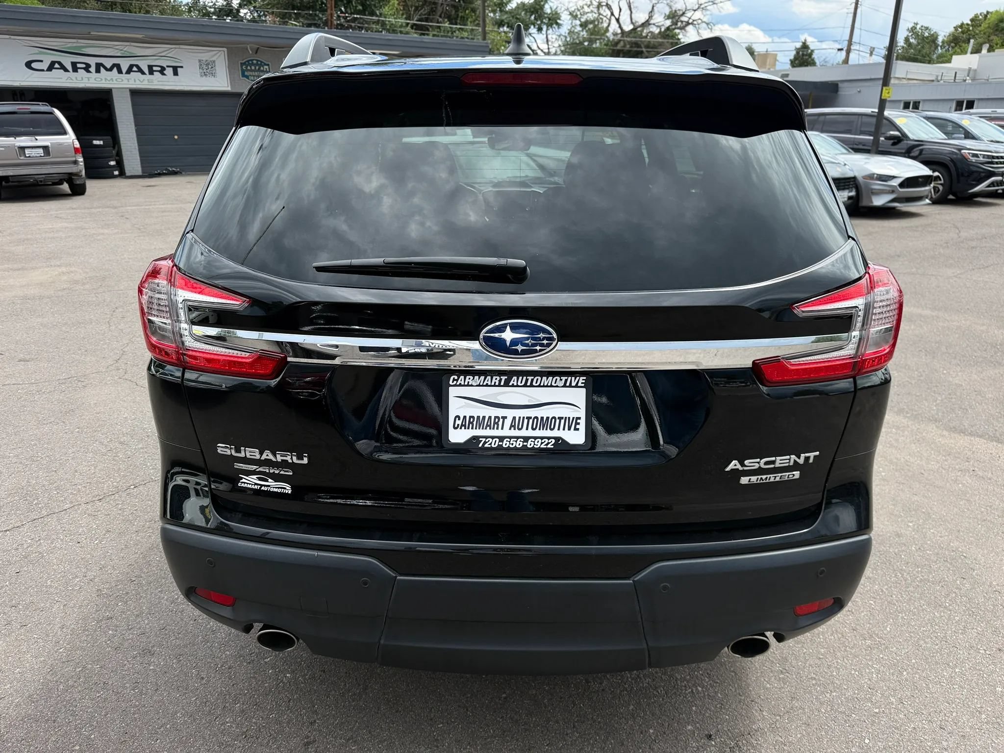 Used 2023 Subaru Ascent Limited AWD/4WD image 8