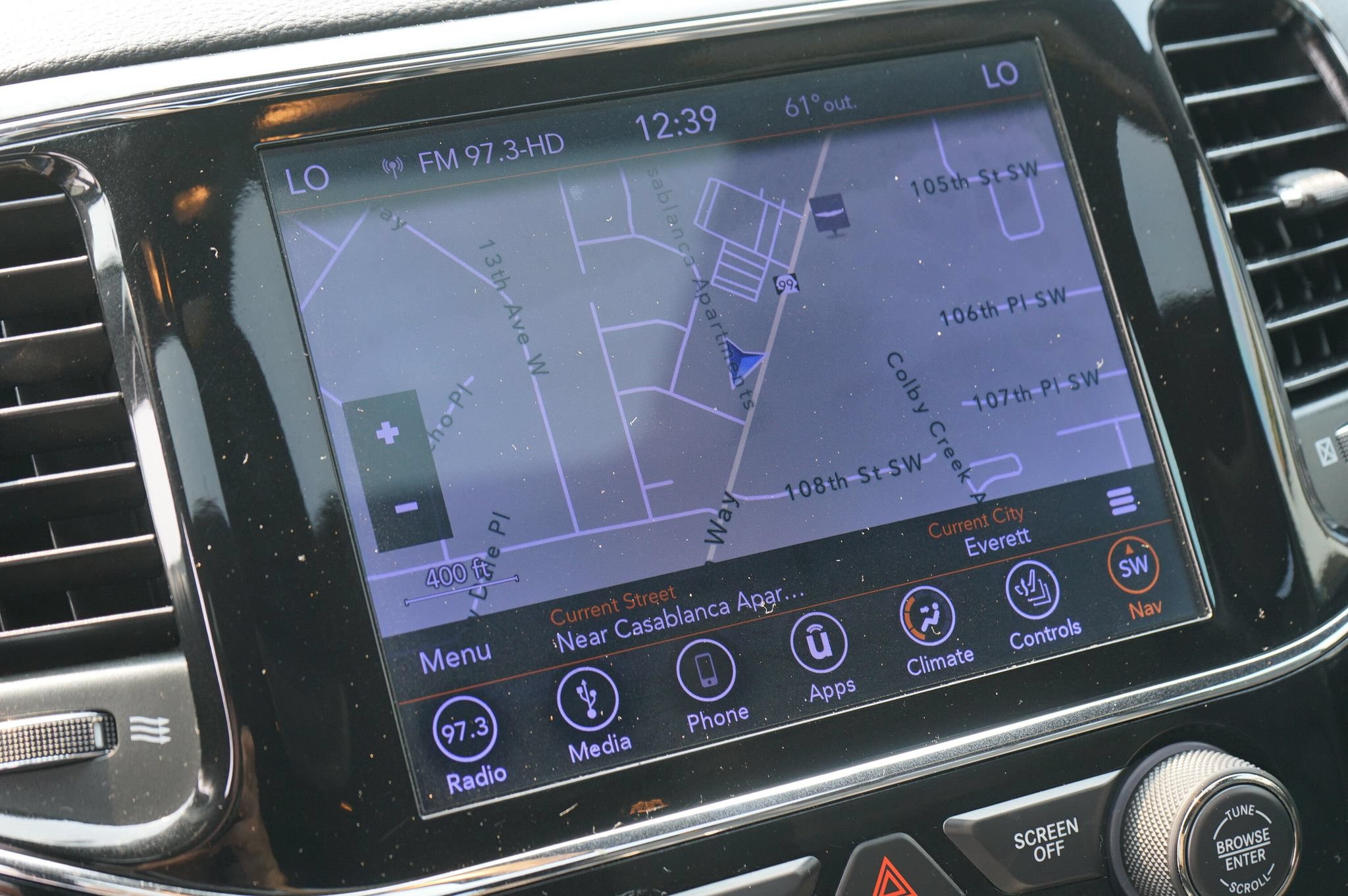 Used 2019 Jeep Grand Cherokee Laredo AWD/4WD image 23