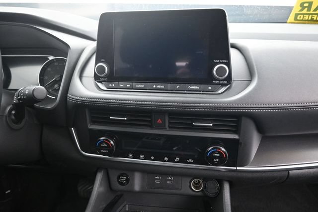 Used 2025 Nissan Rogue SV AWD/4WD image 13