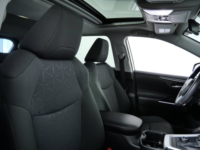 Used 2022 Toyota RAV4 XLE w/ Convenience Package AWD/4WD image 9