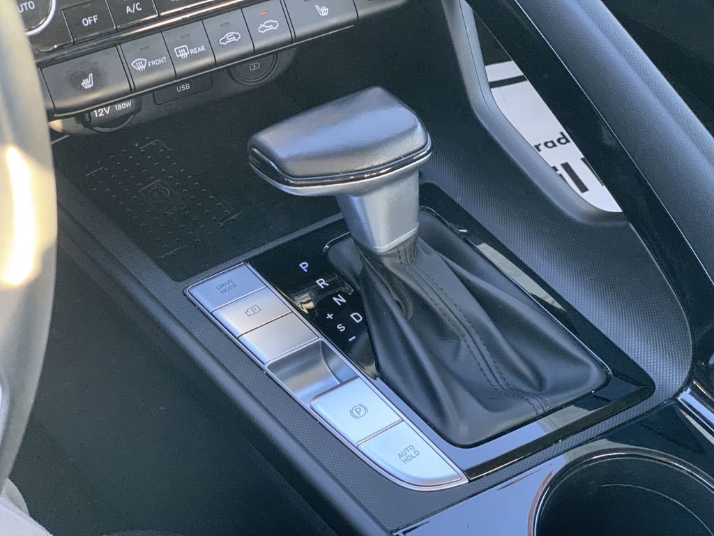 Used 2023 Hyundai Elantra Limited w/ Cargo Package image 13