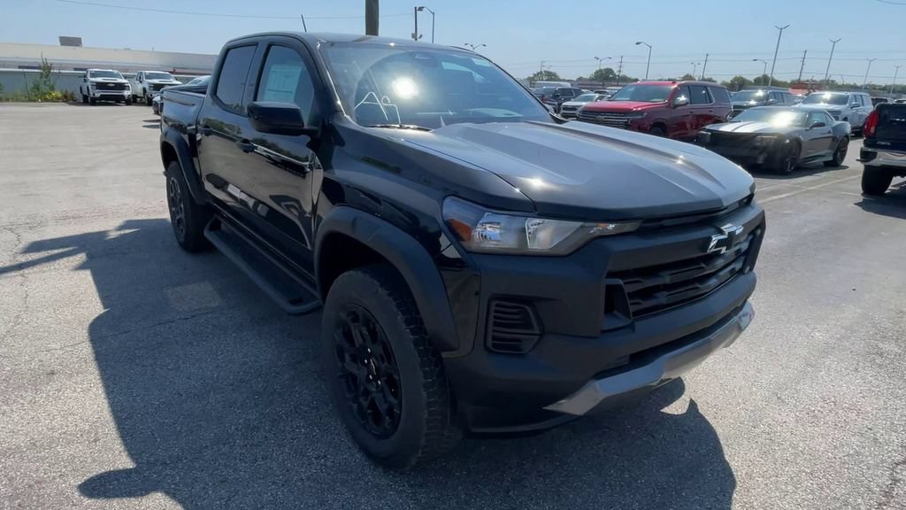New 2026 Chevrolet Colorado Trail Boss AWD/4WD image 4