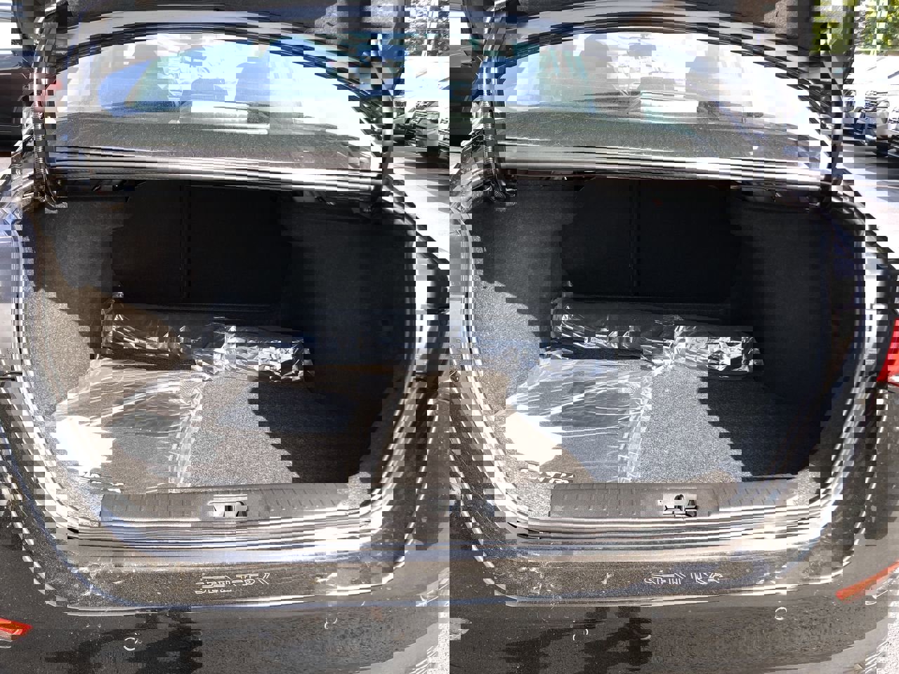 New 2025 Nissan Sentra SR w/ Midnight Edition image 17