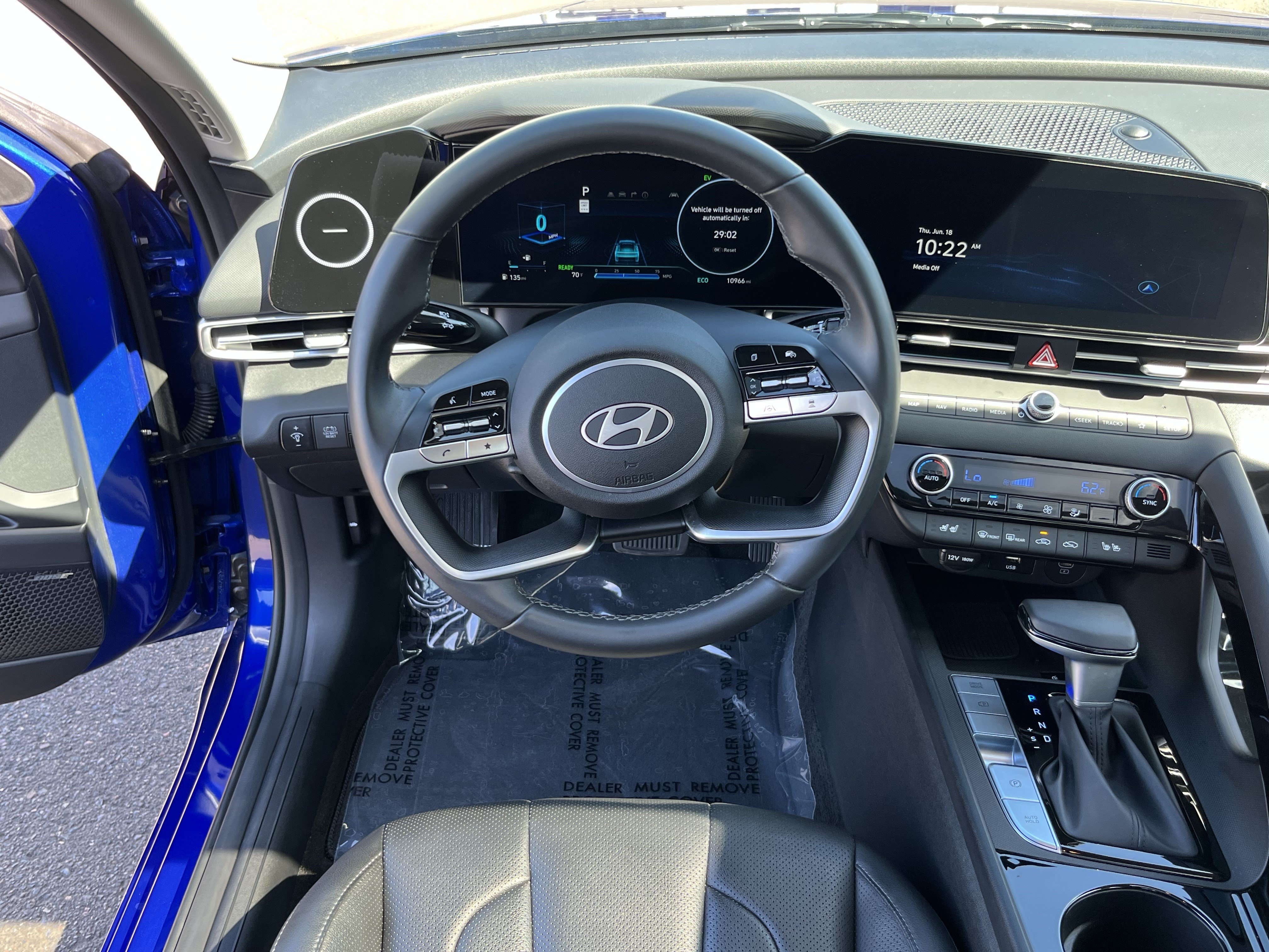 Certified 2025 Hyundai Elantra Limited FWD image 12