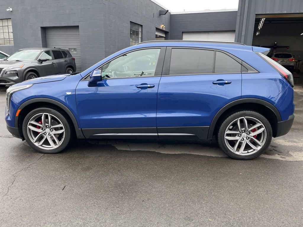 Used 2021 Cadillac XT4 Sport w/ Cold Weather Package AWD/4WD image 6