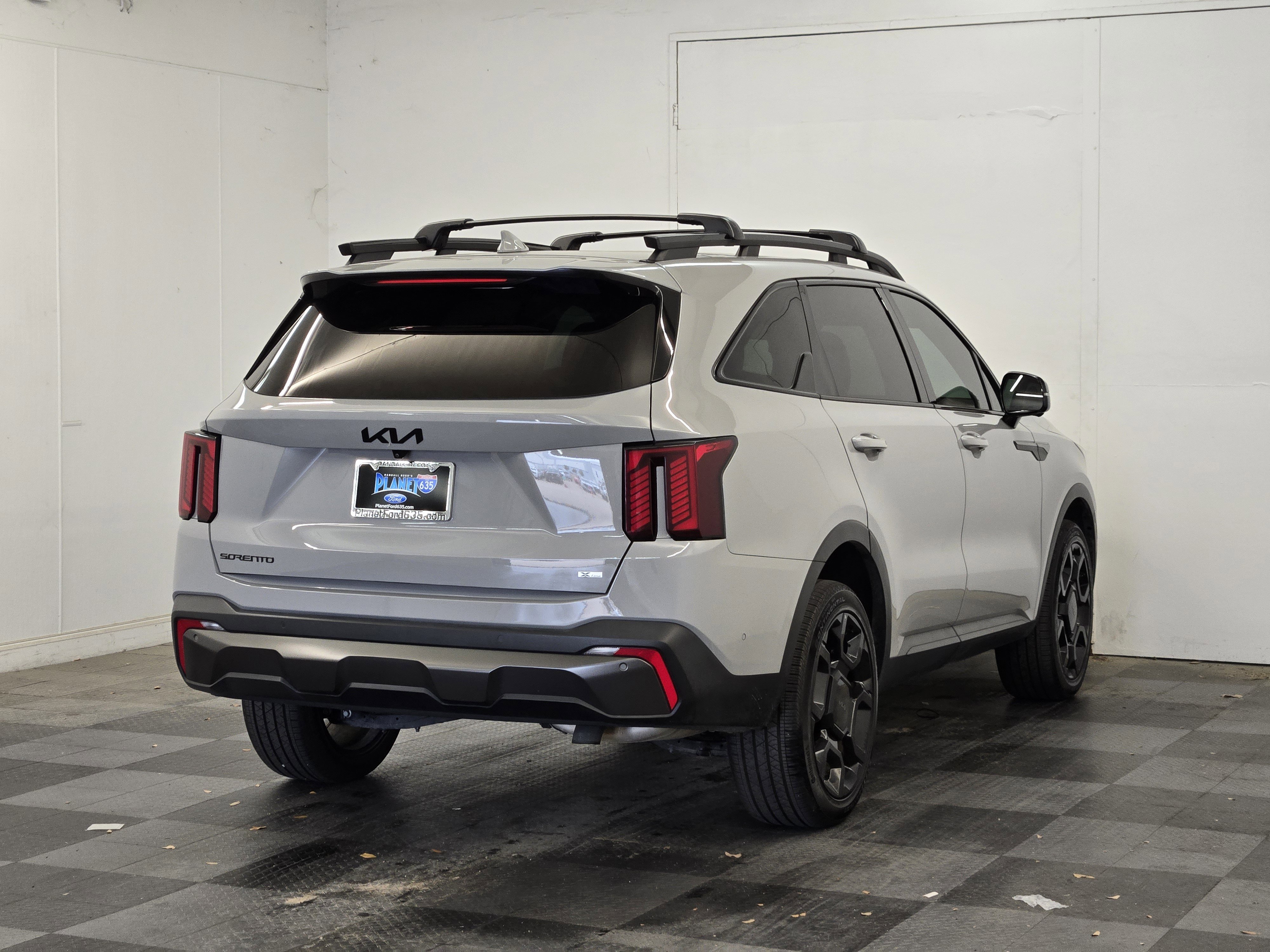 Used 2025 Kia Sorento SX AWD/4WD image 5