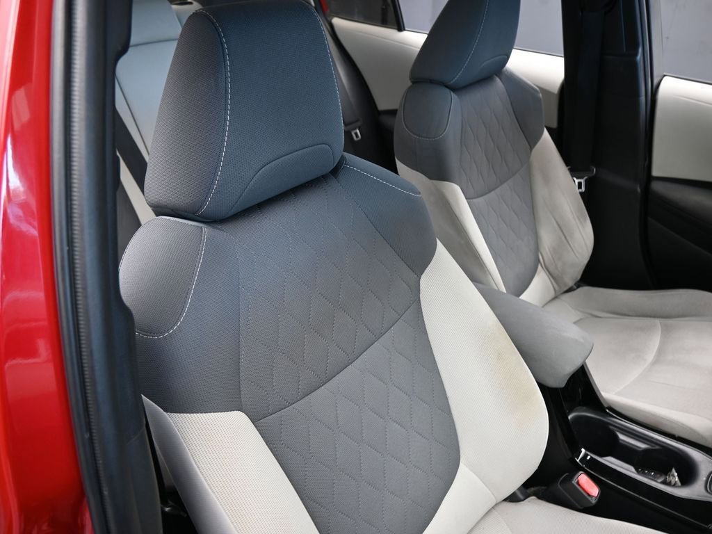 Used 2020 Toyota Corolla LE image 36